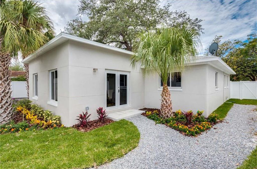 Hurricane Impact Windows and Doors project photo
